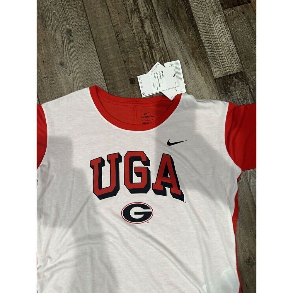 NWT Women's Nike Fashion Shirt - Georgia Bulldogs- Medium